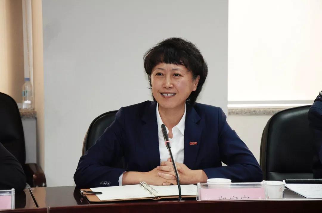 ：暧睿核母觥捌教ā，两个“特别好”